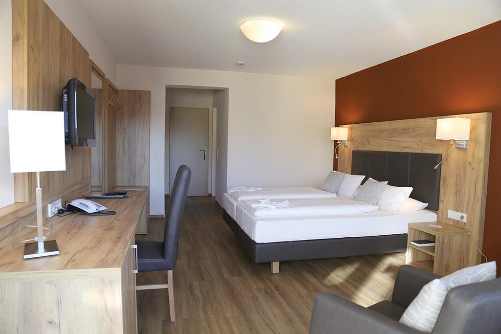 Roggenbeuren Trip Inn Landhotel Krone מראה חיצוני תמונה